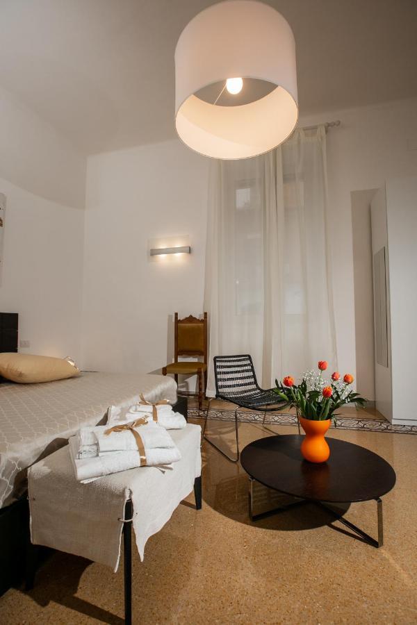 Abate Luxury Interno 3 Lägenhet Bari Exteriör bild
